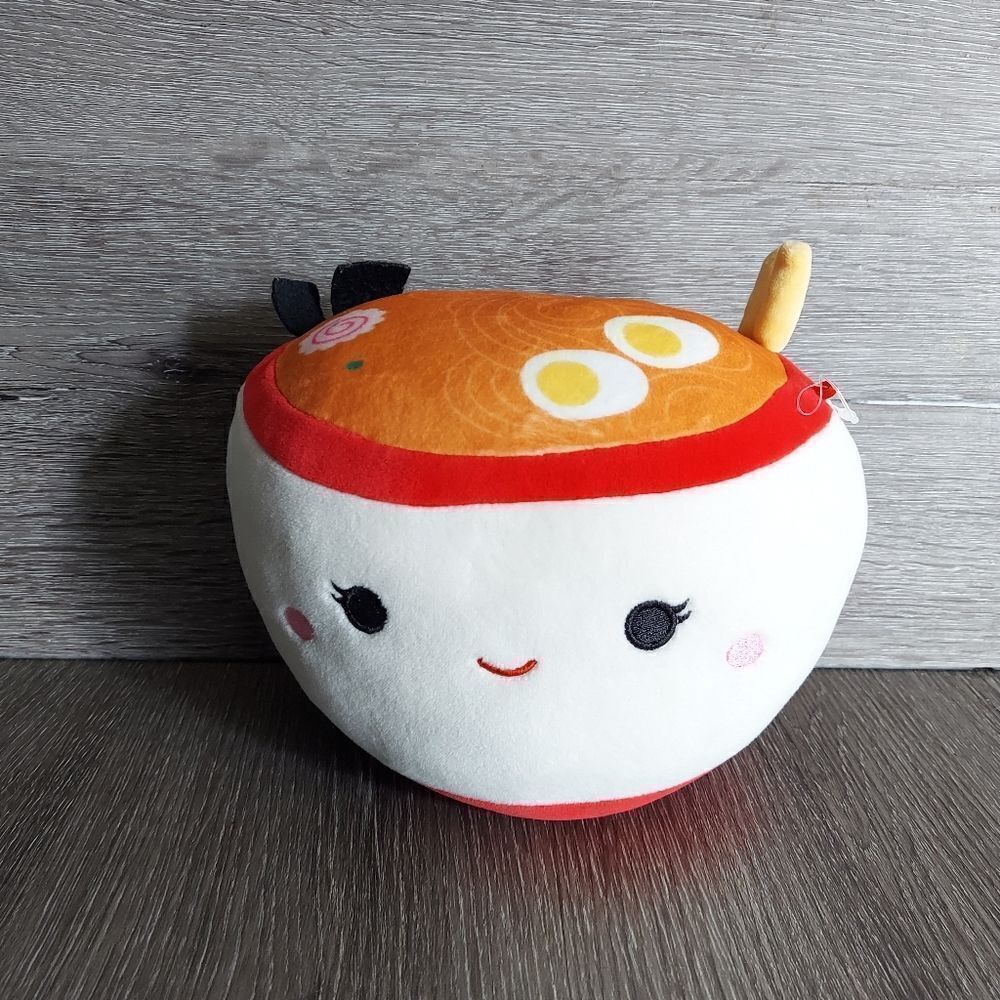 SQUISHMALLOW 8 INCH SNACK SQUAD PLUSH RAISY THE RAMEN
